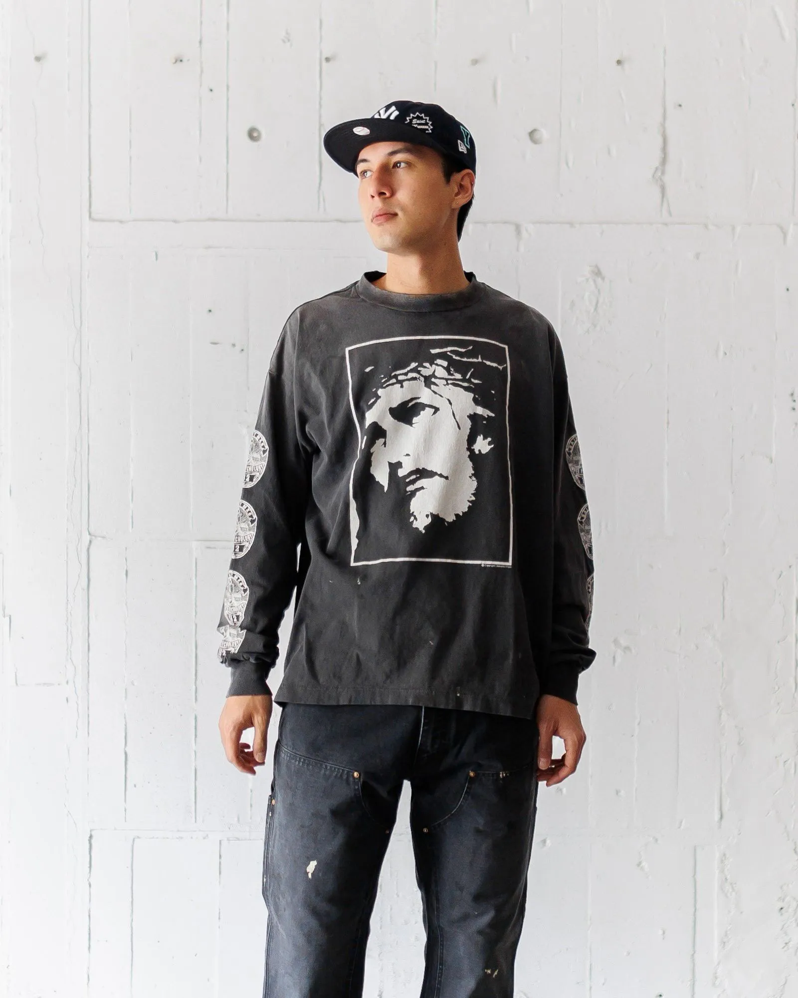 SAINT Mxxxxxx LOVE SAINT LS TEE/BLK LOVE SAINT Big Jesus washed and distressed long sleeves, washed black S-XL, cylindrical cloth Assute dyeing, heavy washing and water fading, pure hand-splashed ink holes, simulated natural fading and old effects, correct version, correct main mark/washed mark/angel anti-counterfeiting label, OEM by domestic top printing factory, top purchasing agent level